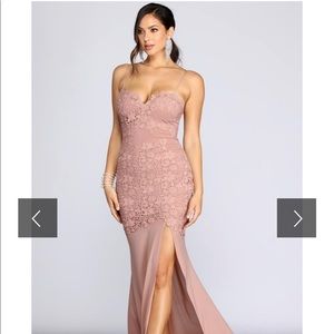 Windsor Raina formal crochet dress size medium